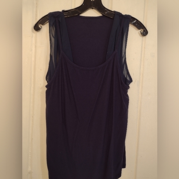 Clothes - Picture 5 of 5